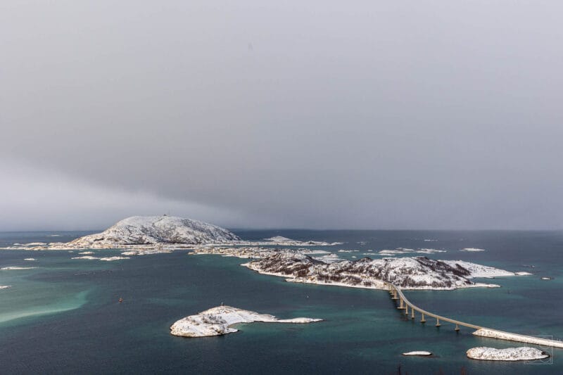 Blick vom Ørnfløya auf Sommarøy